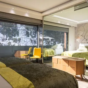 The Mirror & Luxury Apartment